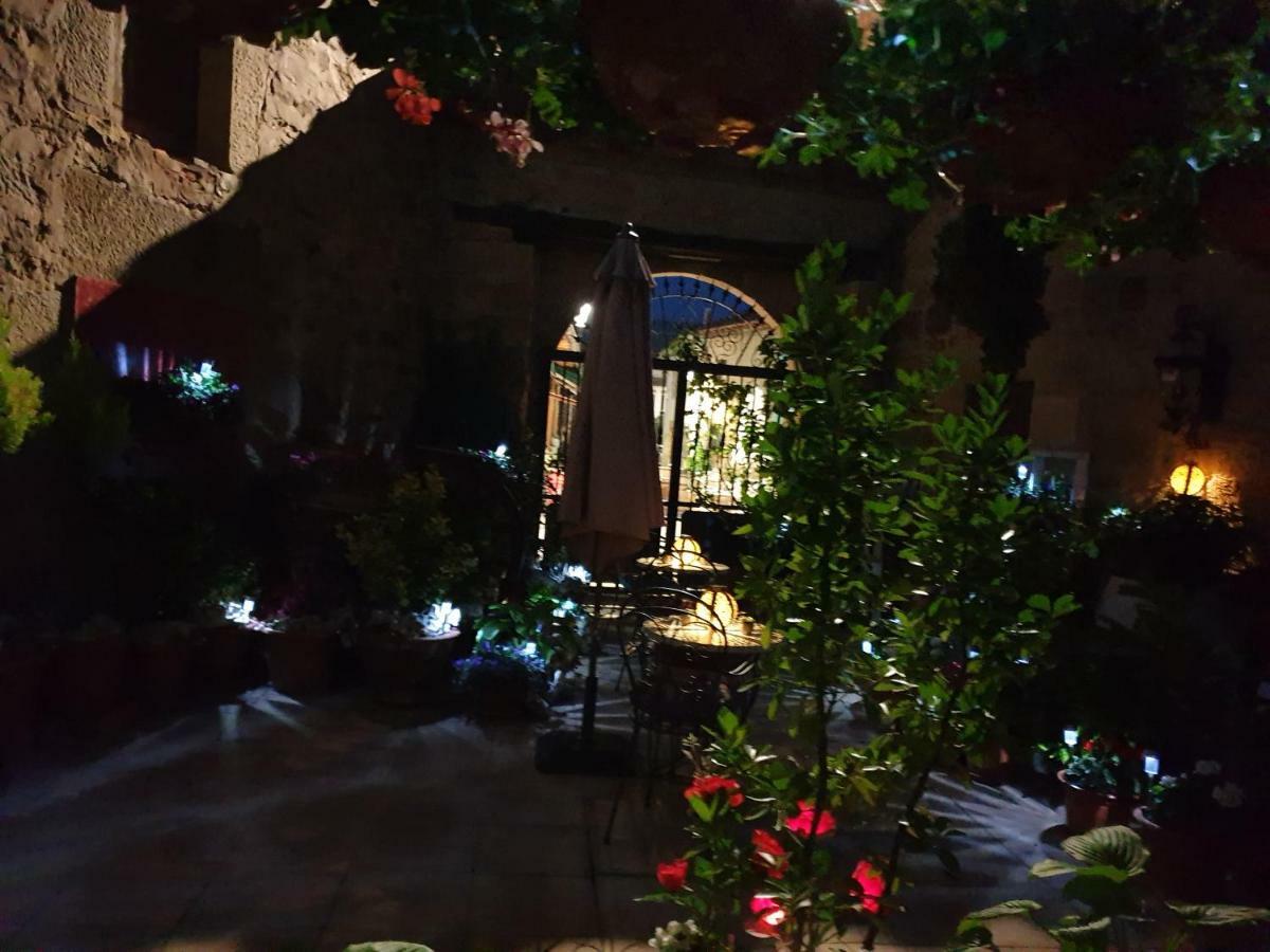 El Cuartelillo Viejo Guest House Polientes Luaran gambar